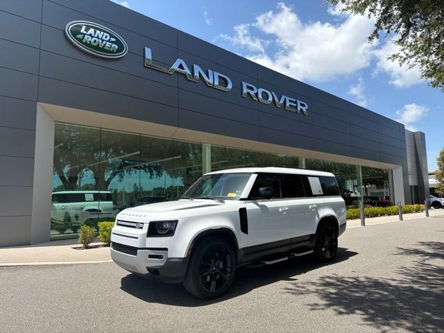 Used 2023 Fuji White Land Rover S image 1