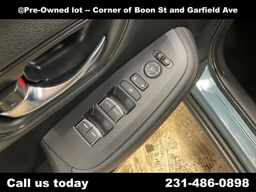 Used 2024  Honda Sport image 15