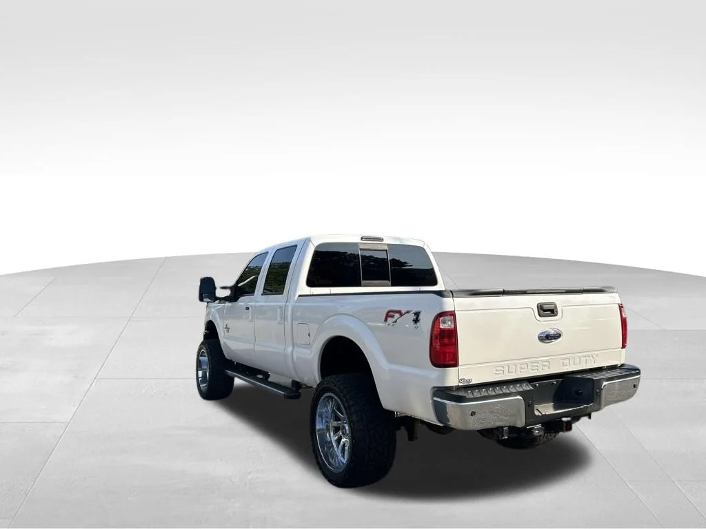 Used 2015 White Ford Lariat image 3