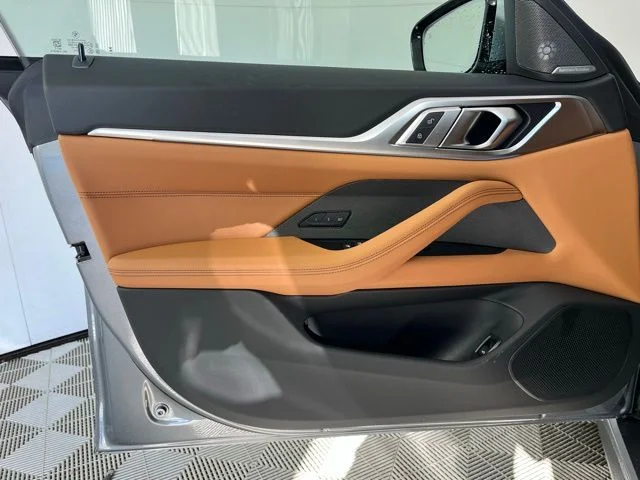 New 2026 Skyscraper Grey Metallic BMW xDrive40 image 9