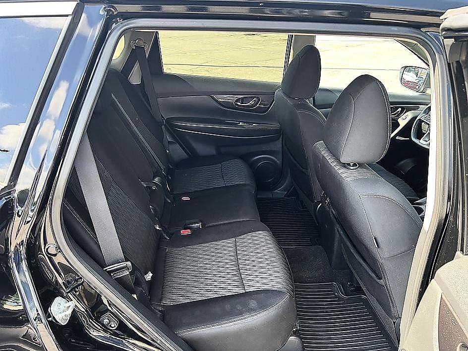 Used 2019 Magnetic Black Pearl Nissan S image 16