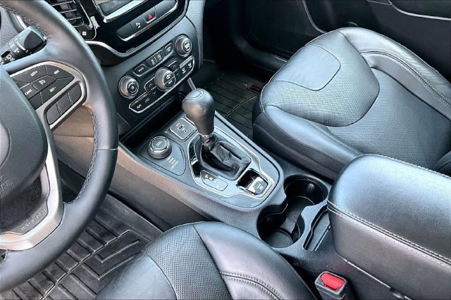 Used 2019 Black Jeep Limited image 14