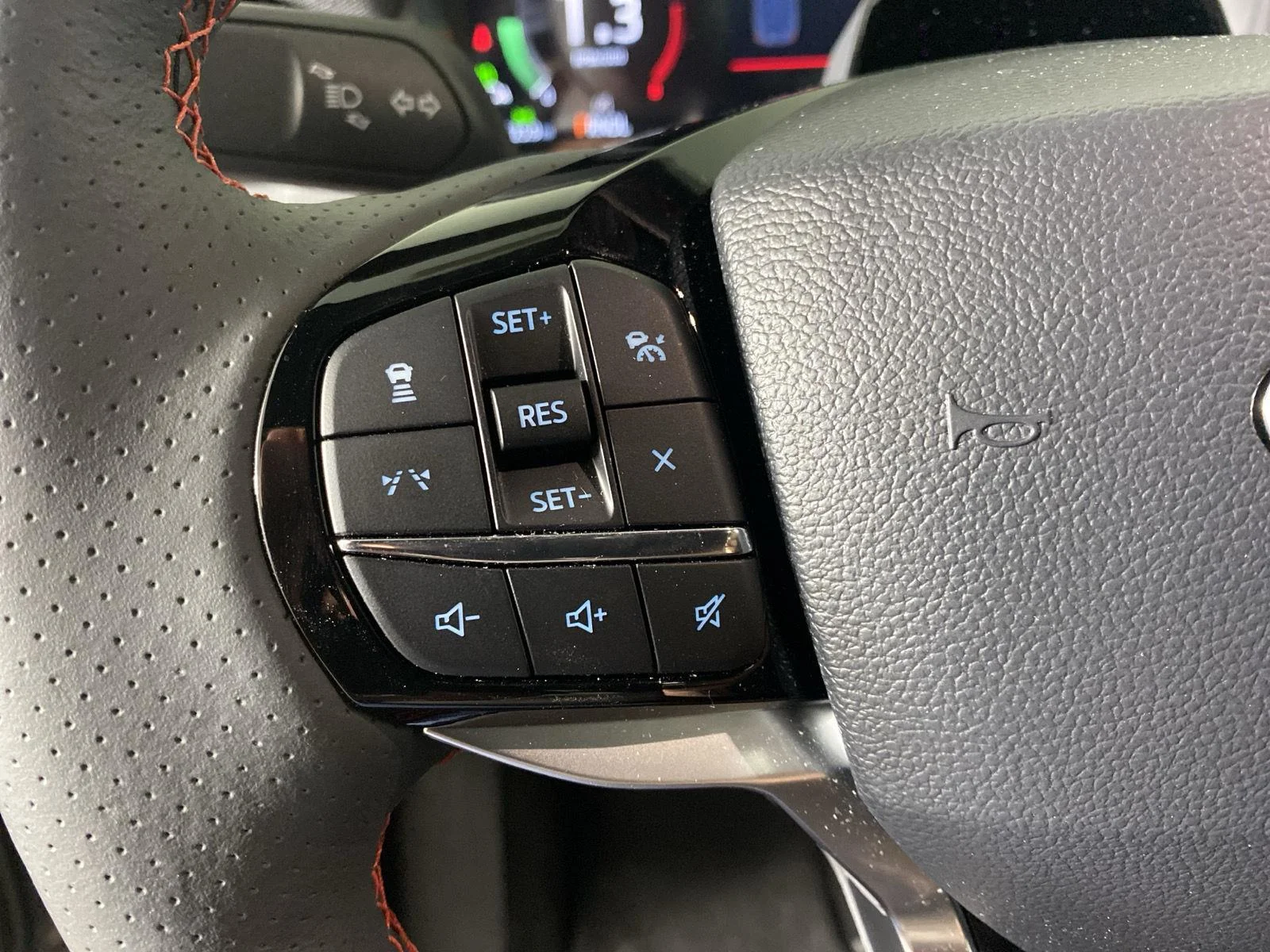 Used 2026 Carbonized Gray Ford  image 15