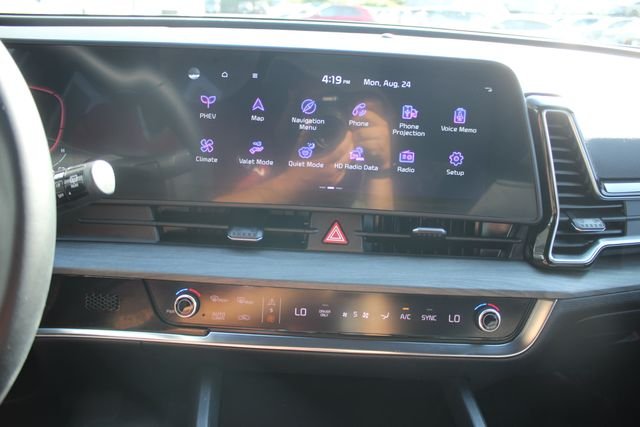 Used 2024 White Kia X-Line image 4