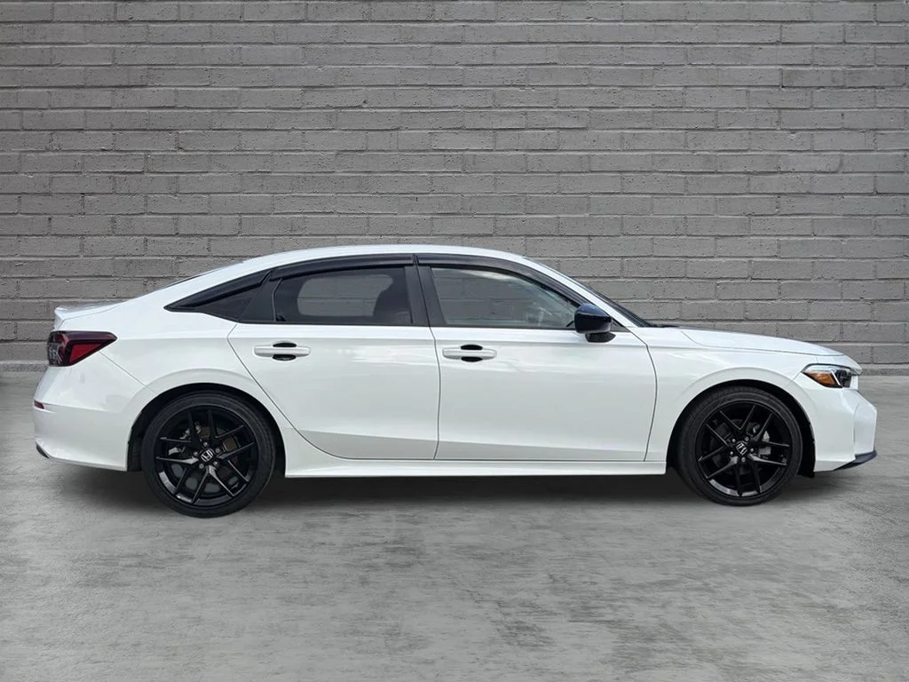 2025 Honda Civic Sport - Photo 14