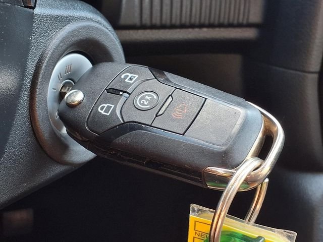 Used 2024 Silver Ford XLT image 16