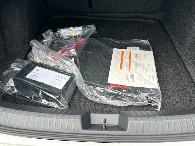 New 2026 Pure White Volkswagen 2.0T Autobahn image 13
