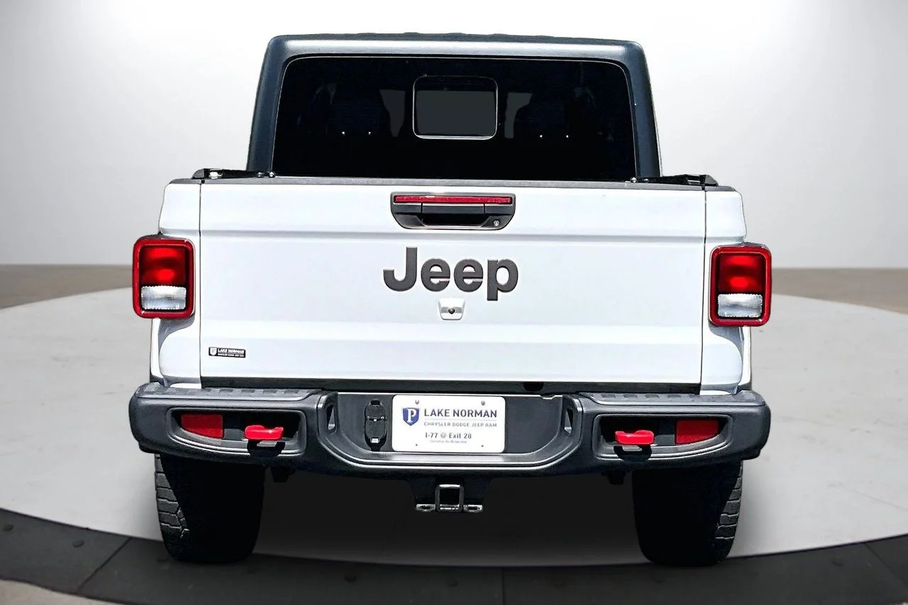 Used 2021 White Jeep Rubicon image 8