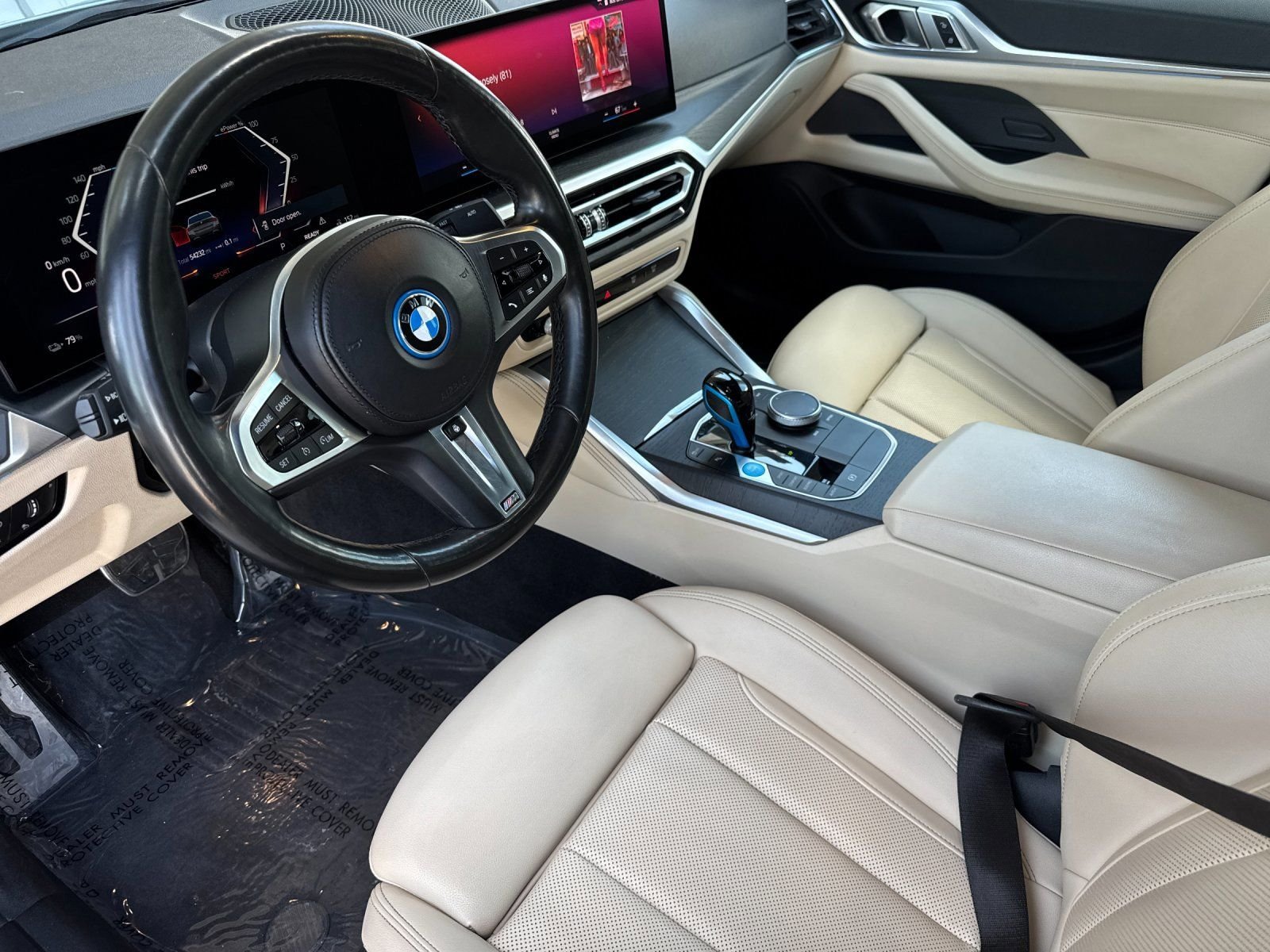 Used 2023 Gray BMW eDrive40 image 9