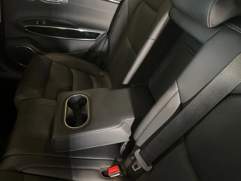 2025 GENESIS GV70 Standard - Photo 17