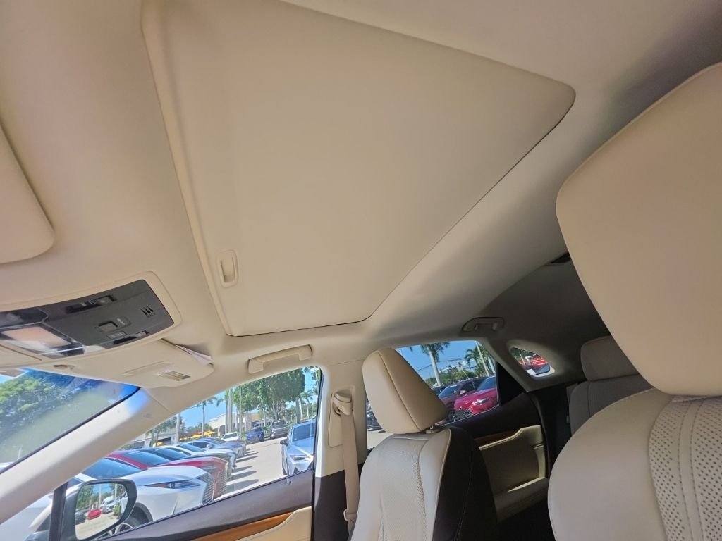 Used 2017 Beige Lexus 350 image 19