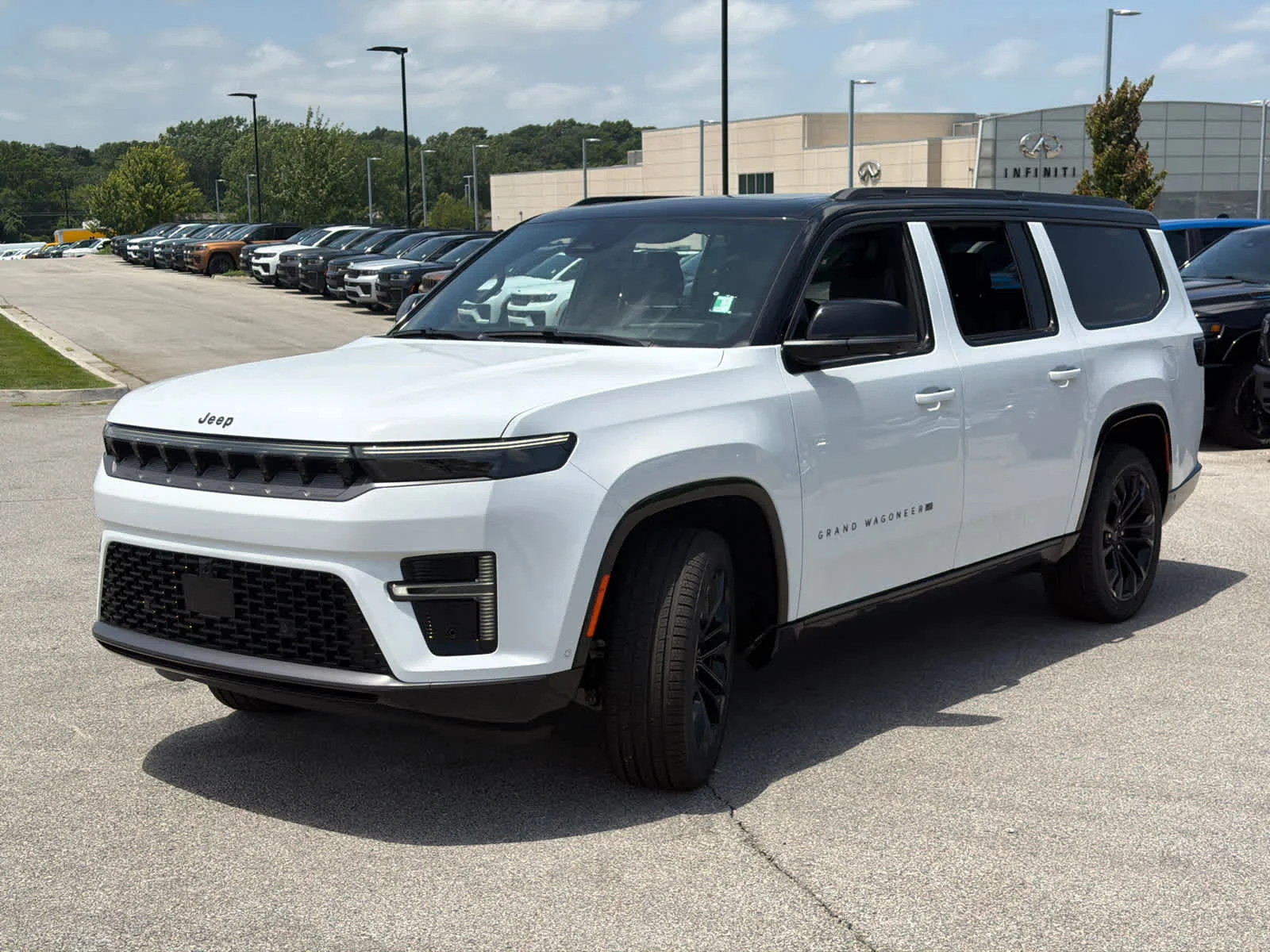 New 2026 Bright White Clearcoat Jeep Summit Obsidian image 4
