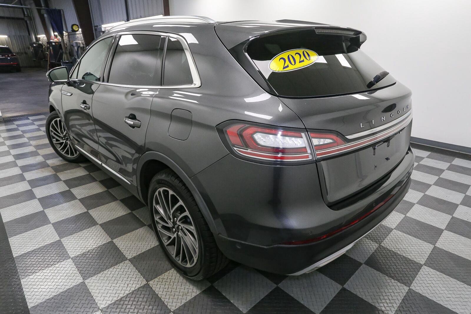 Used 2020 Magnetic Gray Lincoln Reserve image 10