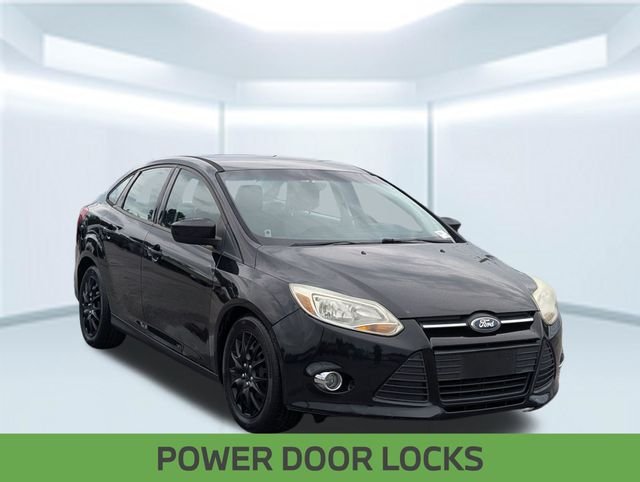Used 2012 Black Ford SE image 8