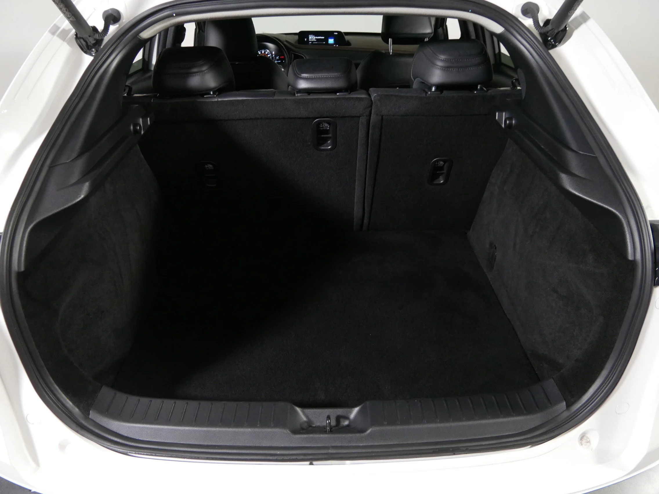 Used 2023 Snowflake White Pearl Mica Mazda 2.5 Turbo Premium Plus Package image 18