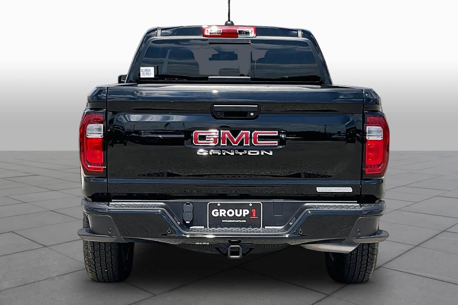 Used 2025 Onyx Black GMC 2WD Elevation image 5