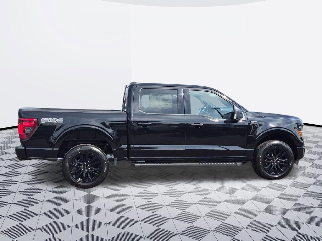 New 2026 Agate Black Metallic Ford XLT image 37