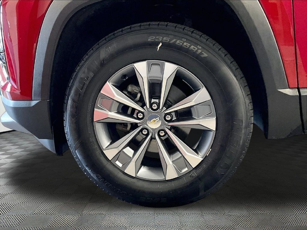Used 2025 Red Chevrolet LT image 7