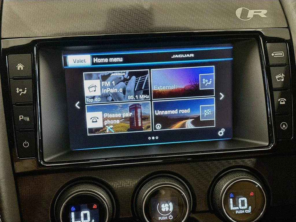 Used 2016  Jaguar R image 16