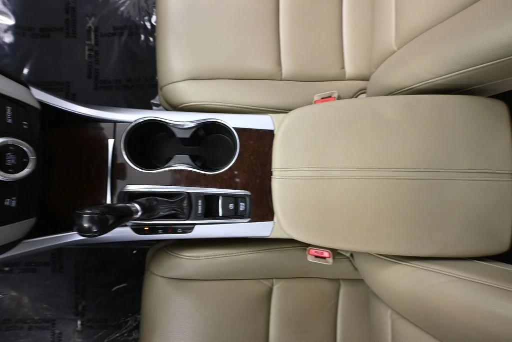 Used 2020 Black Acura 2.4L image 28