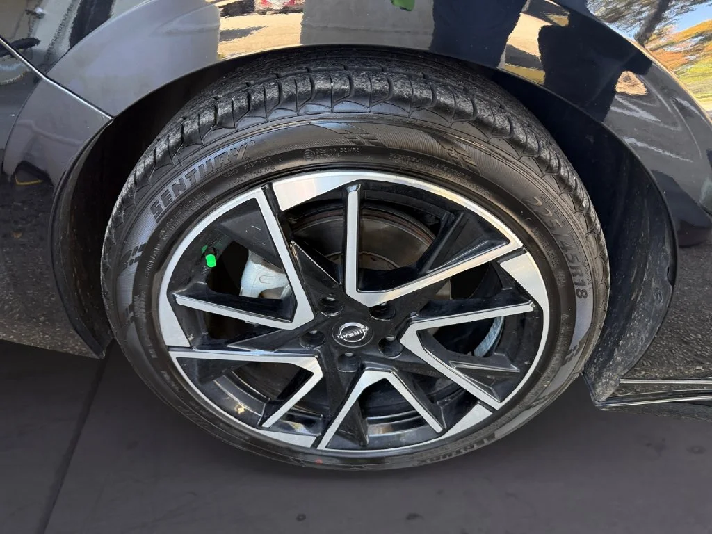 Used 2025 Black Nissan SR image 9