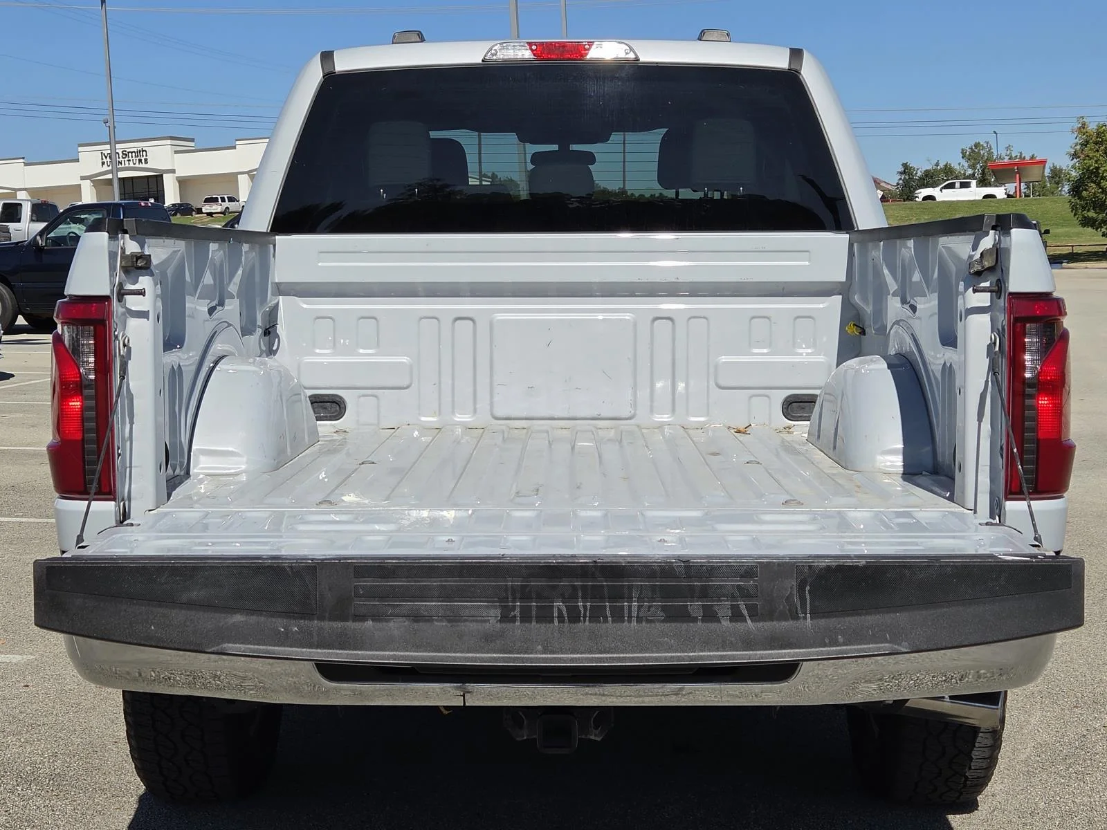 Used 2025 Oxford White Ford XLT 4WD SuperCrew 5.5