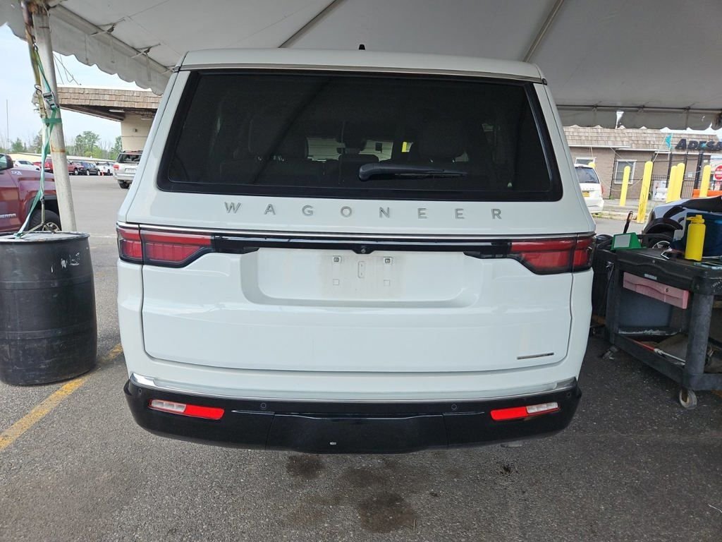 Used 2024 White Jeep Series III image 4