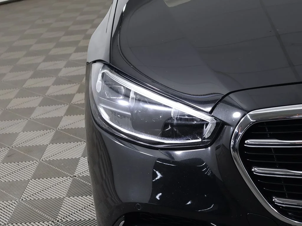 Used 2021 Black Mercedes-Benz S 580 image 16