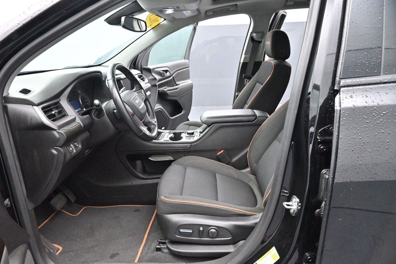 Used 2023 Ebony Twilight Metallic GMC AT4 image 15