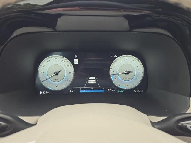 Used 2024 Red Hyundai Calligraphy image 18