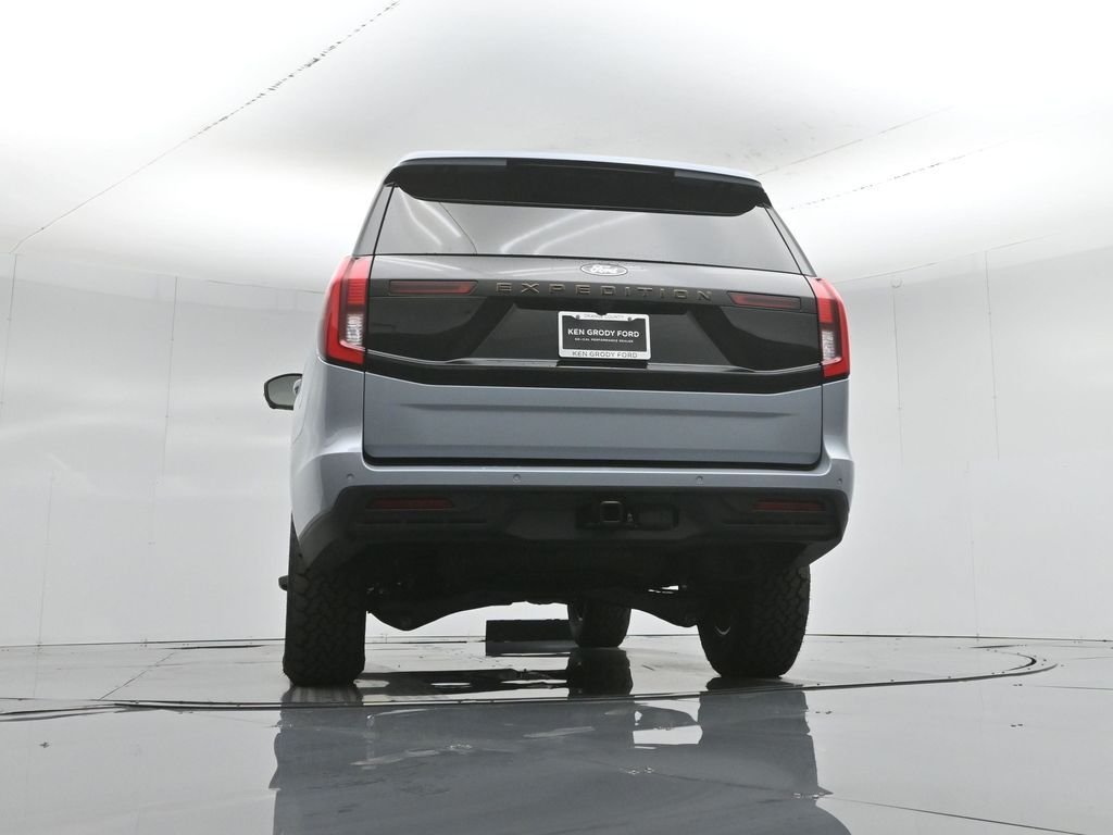 New 2026 Glacier Gray Metallic Tri-Coat Ford Tremor image 53