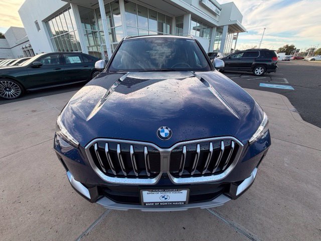 Used 2024 Blue BMW xDrive28i image 8