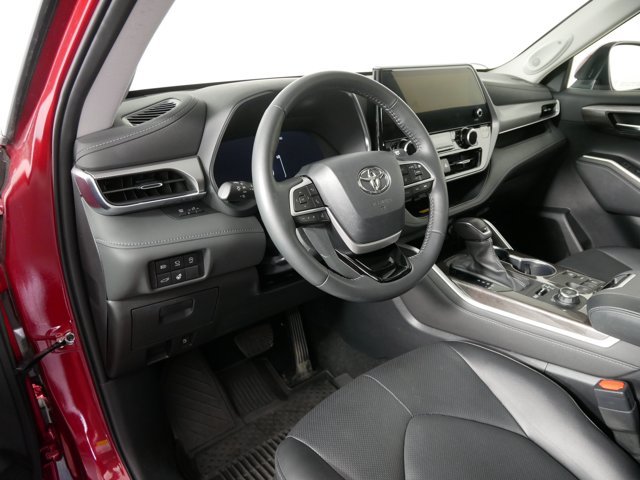 Certified Used 2024 Ruby Flare Pearl Toyota Platinum image 10