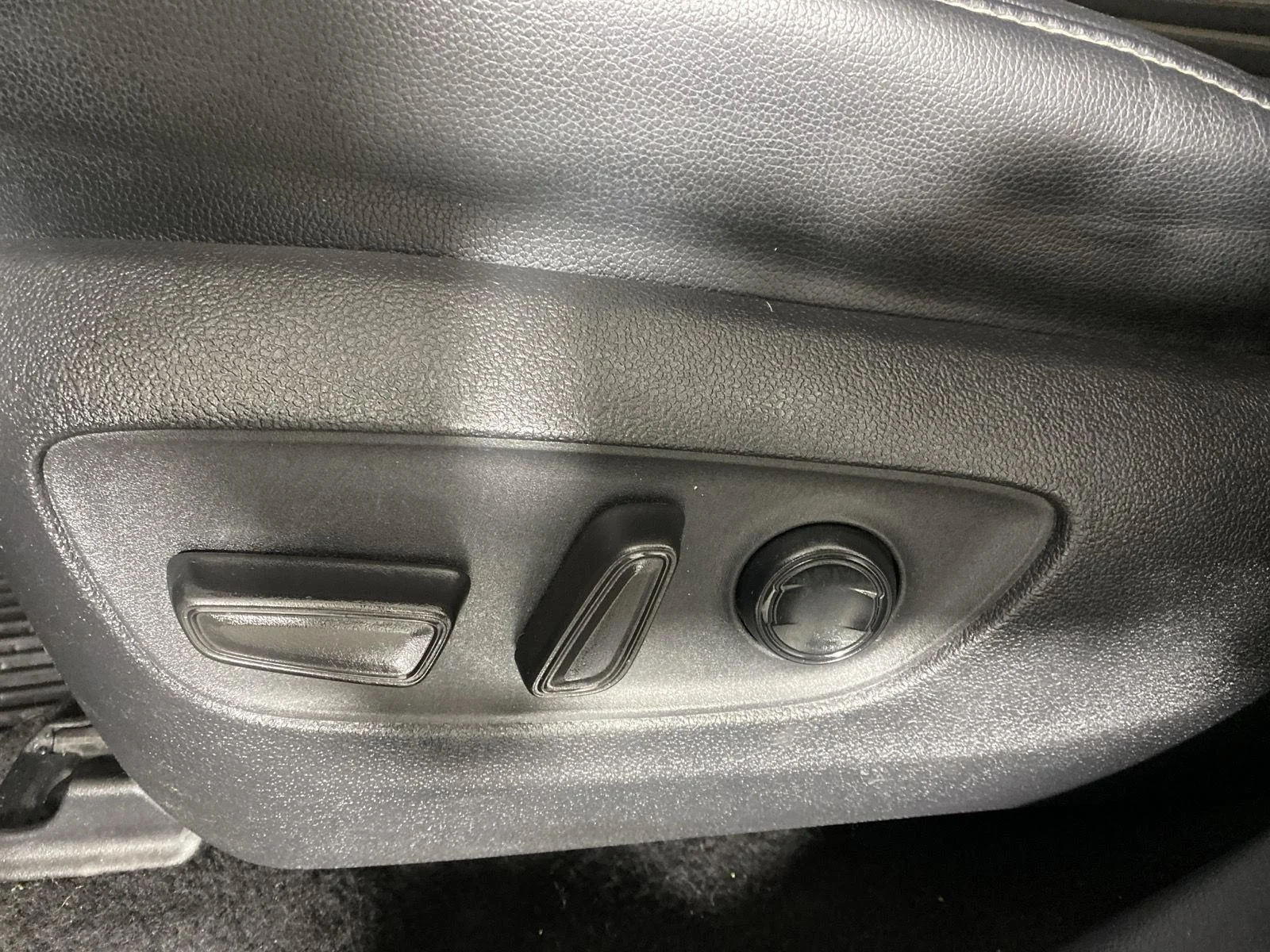 Used 2021 Midnight Black Metallic Toyota XSE image 21