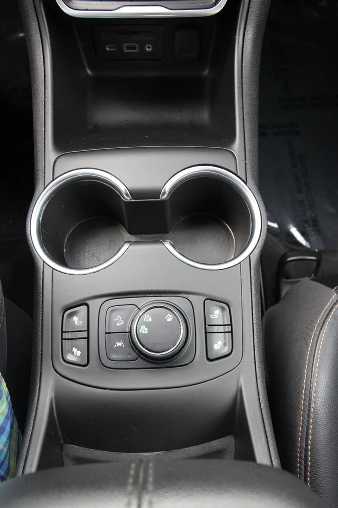 Used 2020 Gray GMC SLT image 25