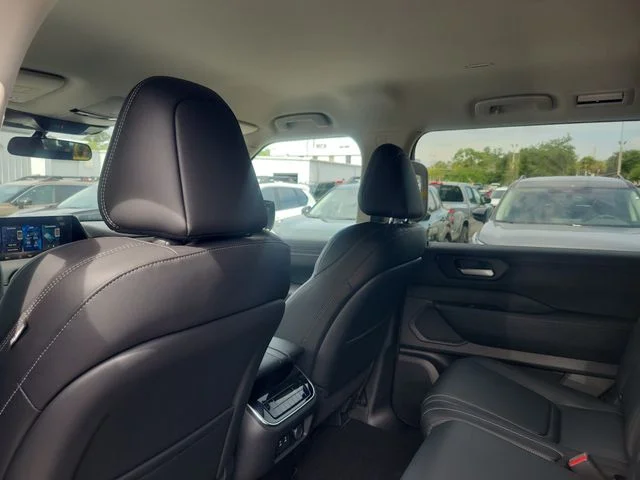 New 2026 White Nissan SV image 9