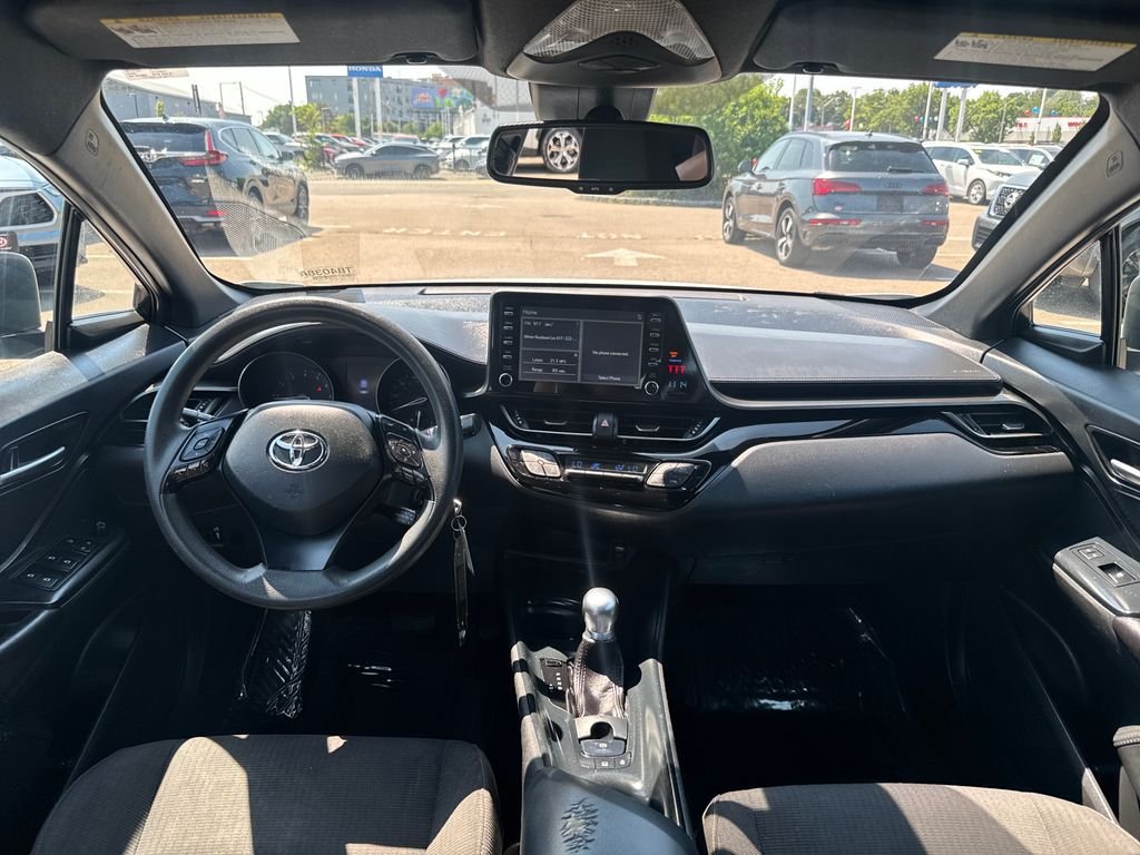 Used 2019 White Toyota LE image 11