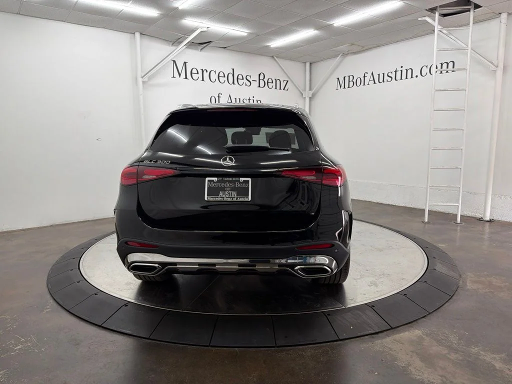 New 2026 Black Mercedes-Benz GLC 300 image 6