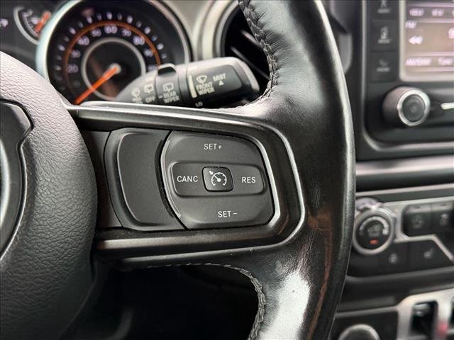 Used 2020 Black Clearcoat Jeep Sport S image 17