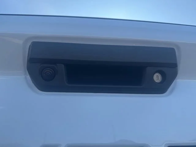 New 2026 Summit White Chevrolet Z71 image 18