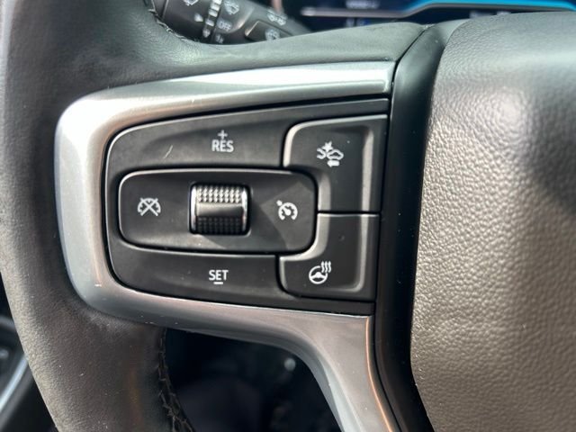 Used 2023 White Chevrolet LT image 25