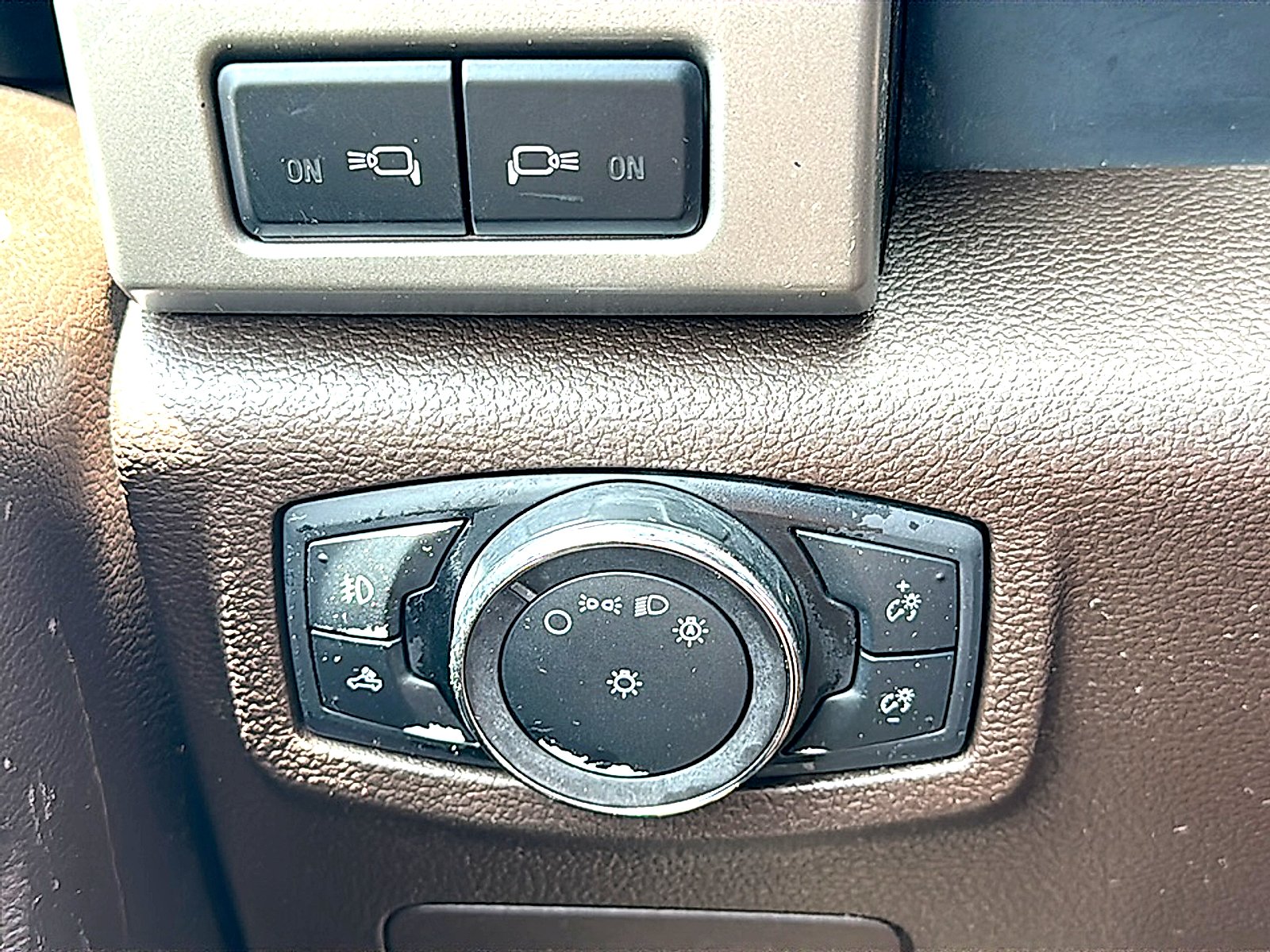 Used 2018 Guard Metallic Ford King Ranch image 39
