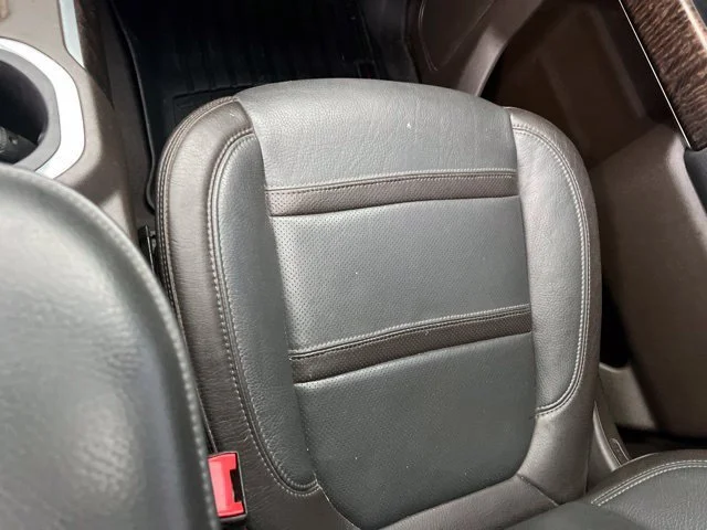 Used 2022 ONYX BLACK GMC Denali image 9