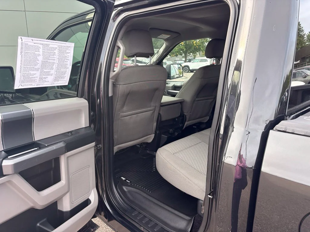 Used 2015 Tuxedo Black Metallic Ford XLT image 22