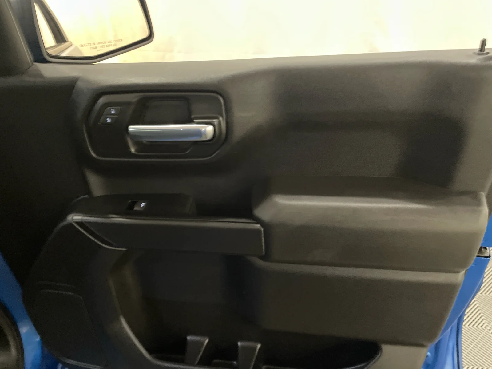 Used 2022 GLACIER BLUE METALLIC Chevrolet Custom image 21