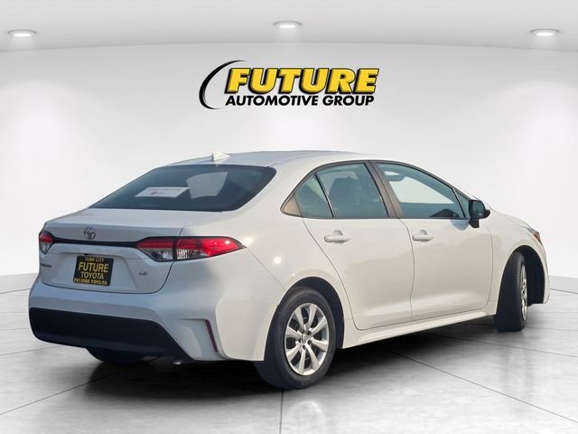 Used 2025 White Toyota LE image 4