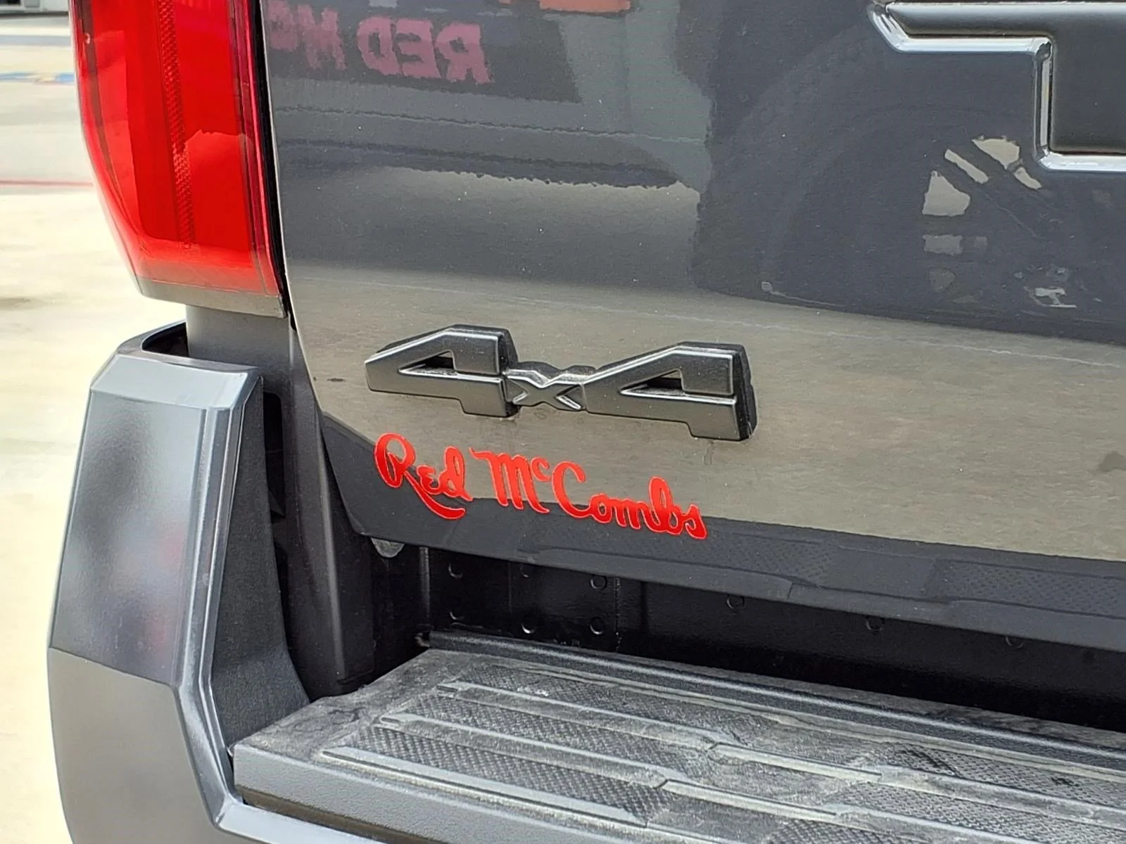 2026 Toyota Tacoma SR5 - Photo 7