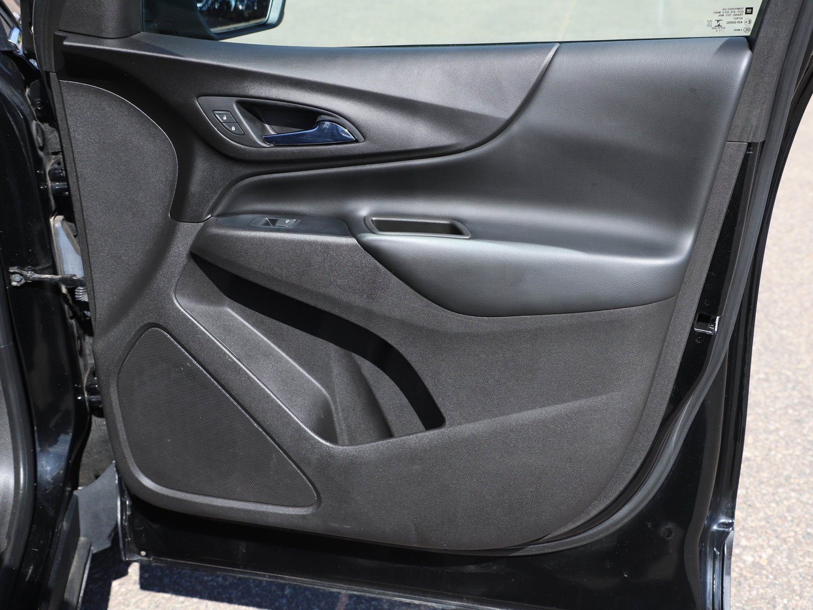 Used 2019 MOSAIC BLACK METALLIC Chevrolet LT image 9