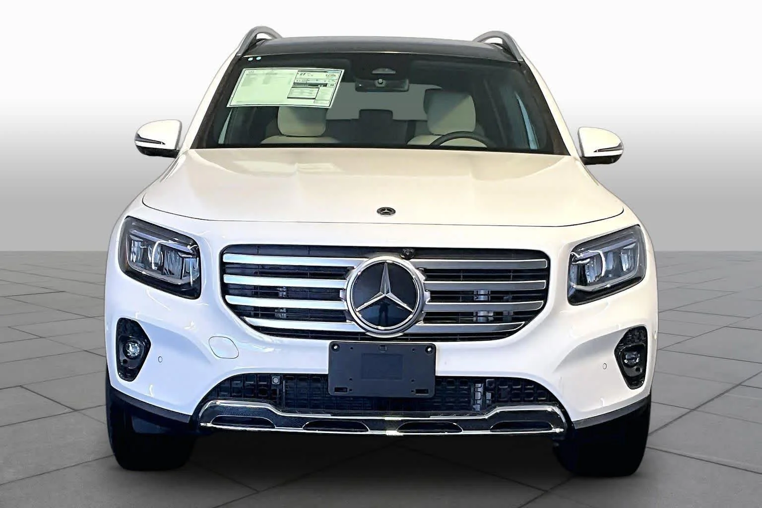 New 2026 Polar White Mercedes-Benz GLB 250 image 2
