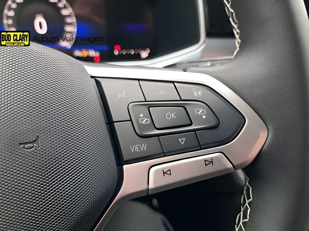 2025 Volkswagen Taos SE - Photo 28